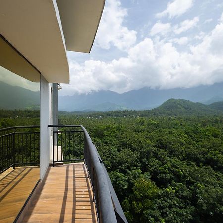 Fezinn Hotel - Best Wayanad Hotel In 2024 Kozhikode Buitenkant foto