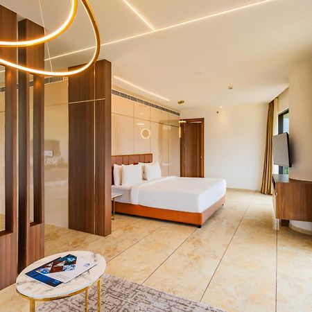 Fezinn Hotel - Best Wayanad Hotel In 2024 Kozhikode Buitenkant foto