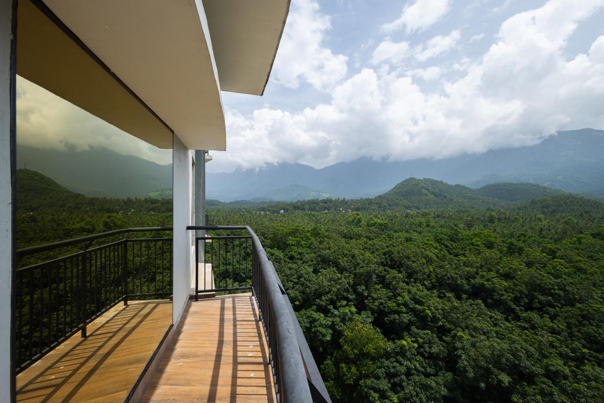 Fezinn Hotel - Best Wayanad Hotel In 2024 Kozhikode Buitenkant foto