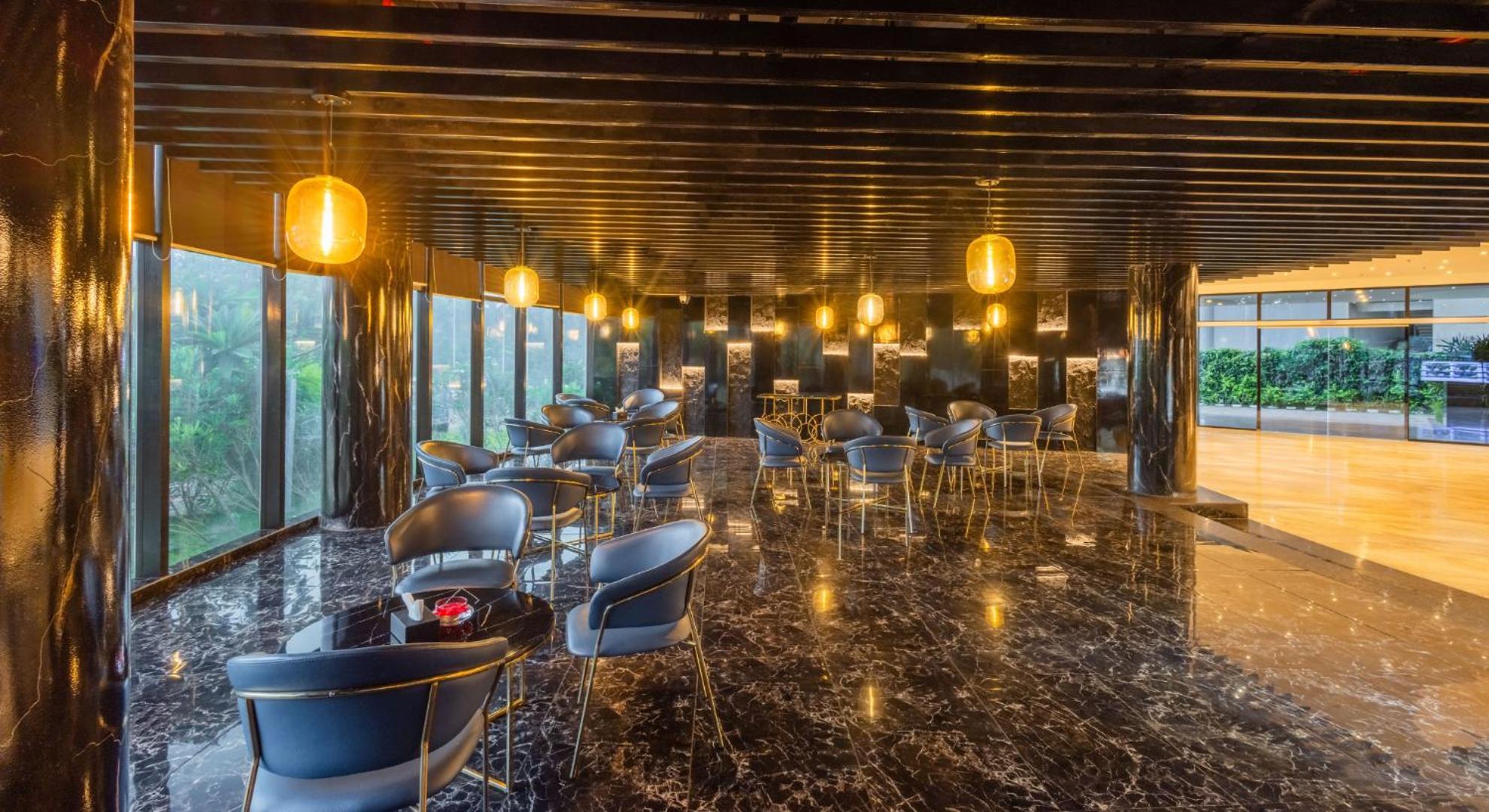 Fezinn Hotel - Best Wayanad Hotel In 2024 Kozhikode Buitenkant foto