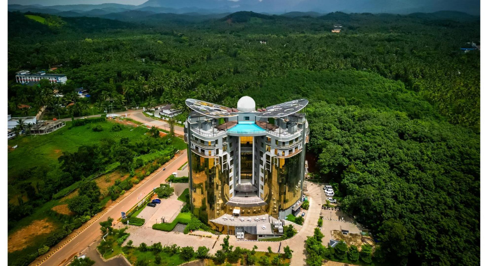 Fezinn Hotel - Best Wayanad Hotel In 2024 Kozhikode Buitenkant foto